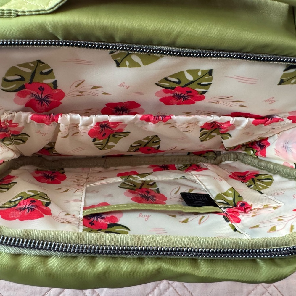 Lug Green Quilted Crossbody Bag - Picture 4 of 4